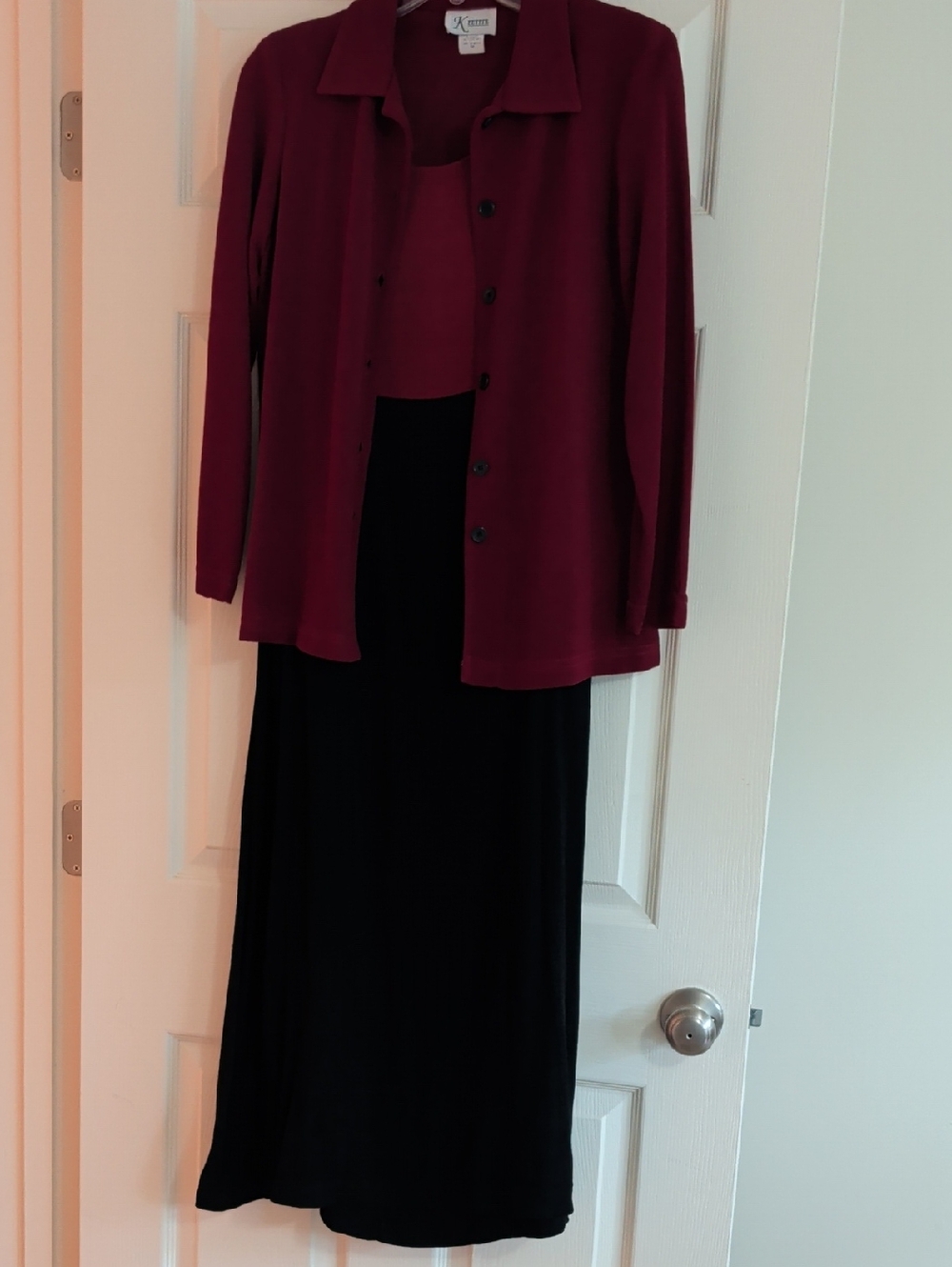Elegant Women's Burgundy Cardigan & Dress Set